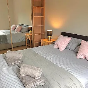 Immaculate In Holiday home